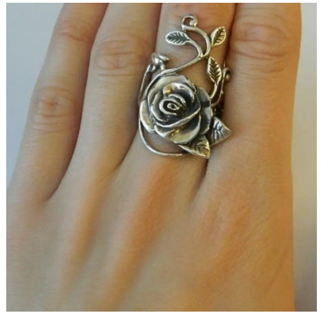 Womens Retro Rose Branch Vine Simple Statement Ring