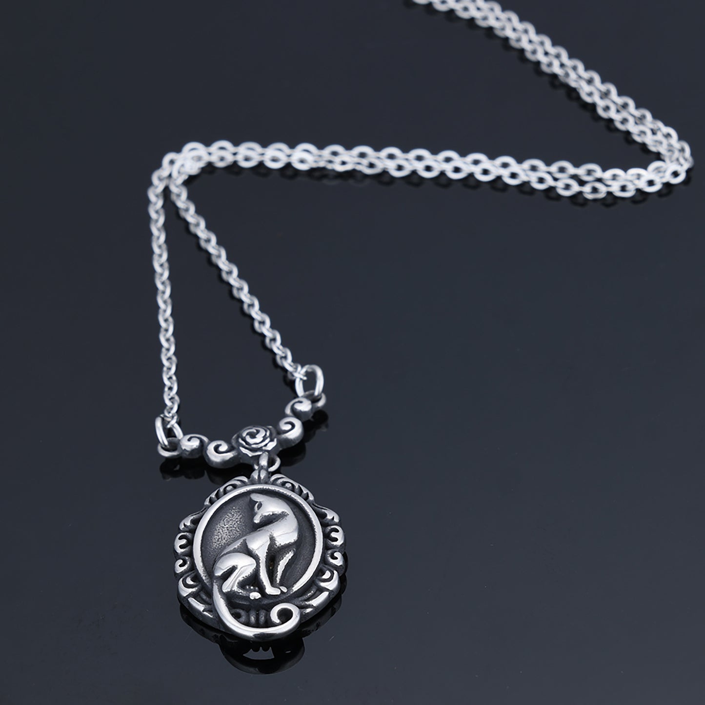 3D Cat Wreath Pendant Necklace In Titanium Steel